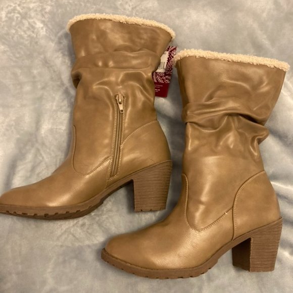 Taupe, size 7.5, shearling lined,  Muk Luk Winter Booties with 2 in heel - Picture 6 of 10